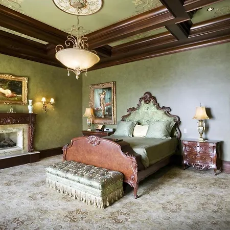 Lebretonvila Villa