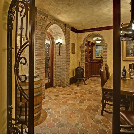 Lebretonvila * Sveta Nedelja (Hvar)